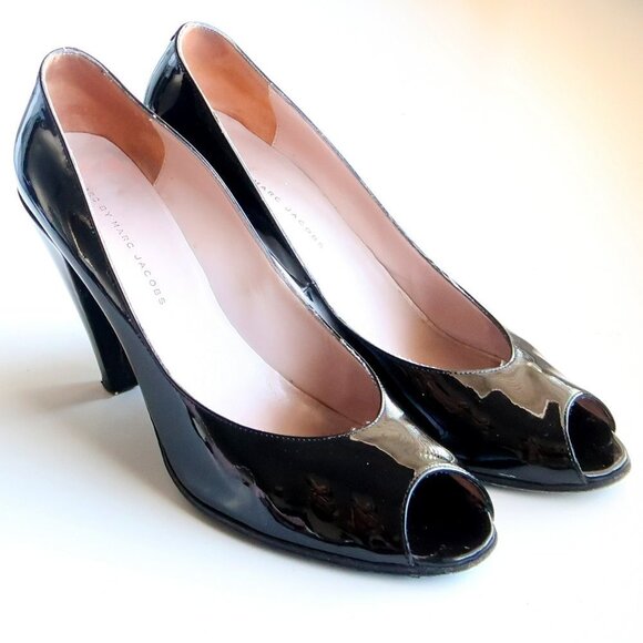 Marc Jacobs Black Patent Leather Peep Toe Heels / Pumps / Formal Dressy Shoes - Picture 2 of 16